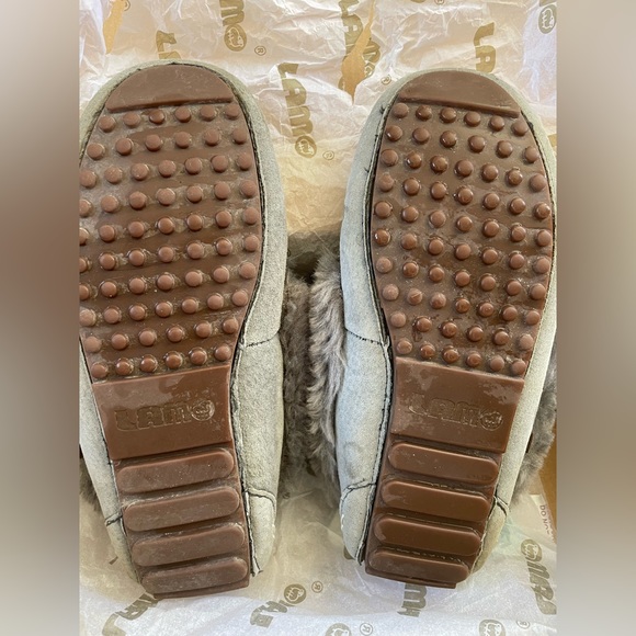 Lamo Moccasins - Picture 6 of 6